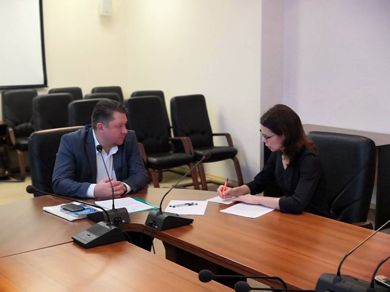 Руководитель Государственной инспекции труда провел личный прием  граждан в  г.  Радужный 